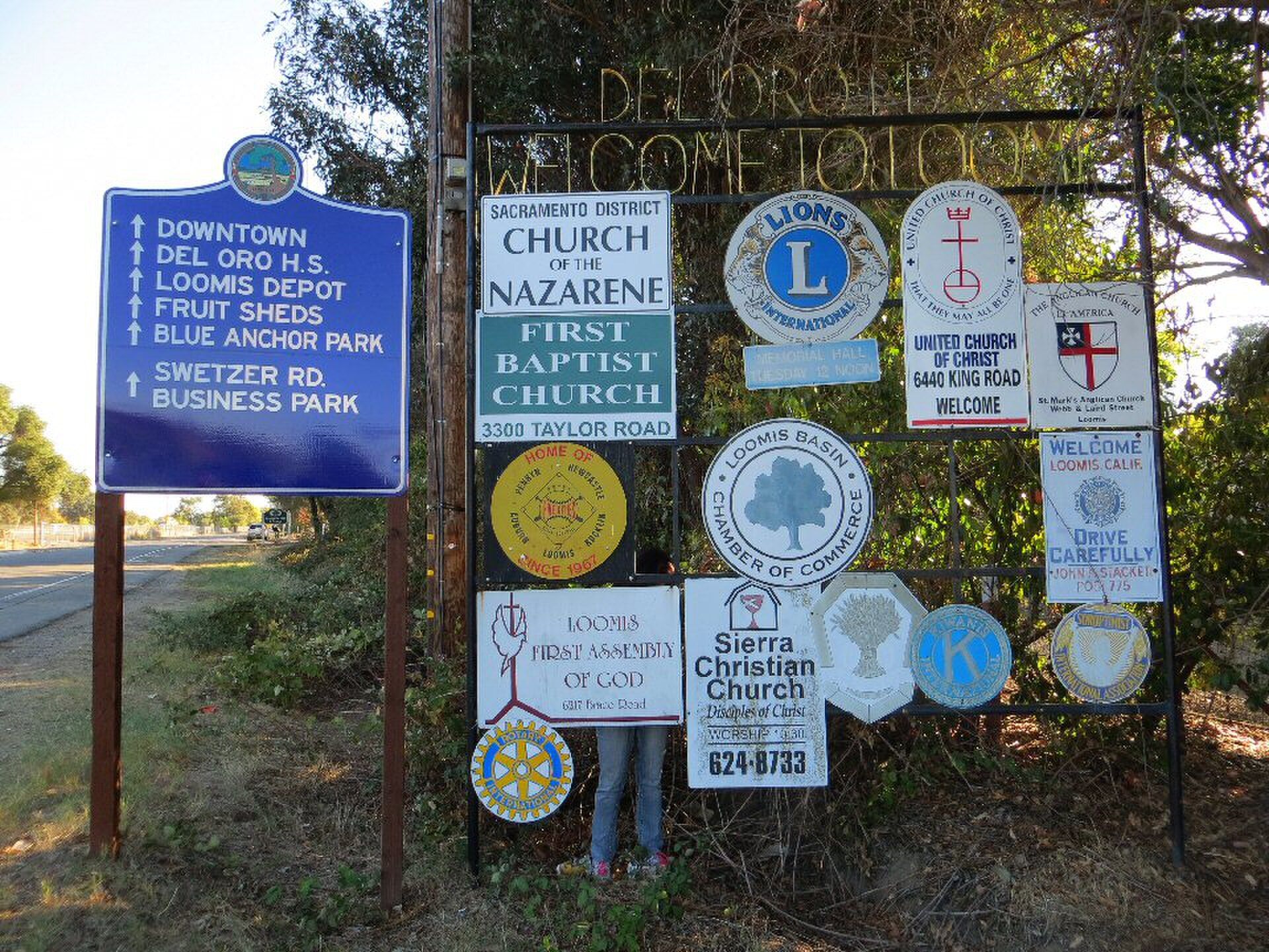 Welcome to Loomis sign in Loomis, California